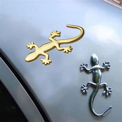 Car with gecko