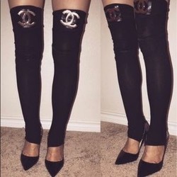 Chanel leggings with