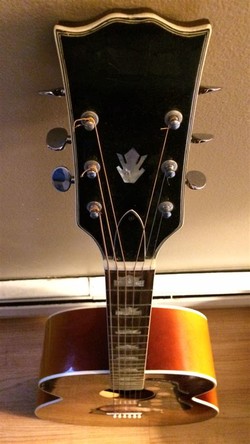 Hondo guitar