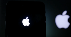 Iphone flashing apple