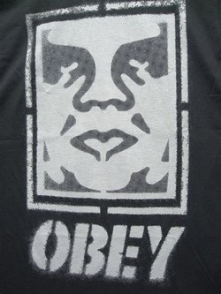 Obey giant